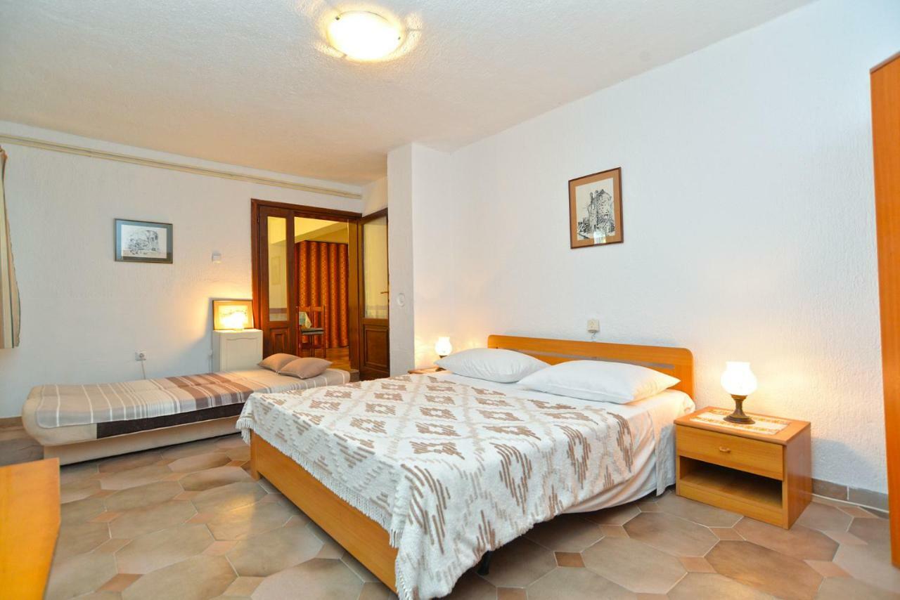Apartments Elsa 534 Štinjan Esterno foto
