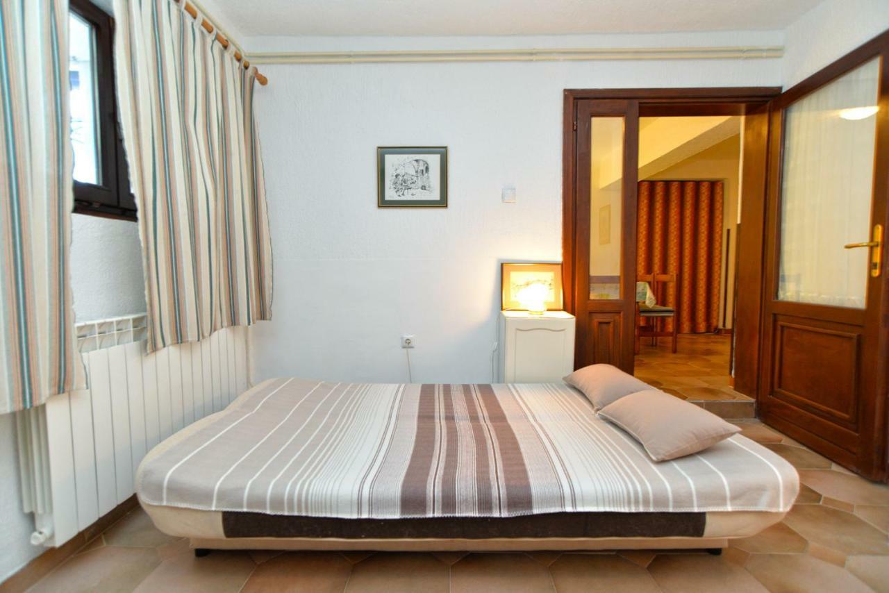 Apartments Elsa 534 Štinjan Esterno foto